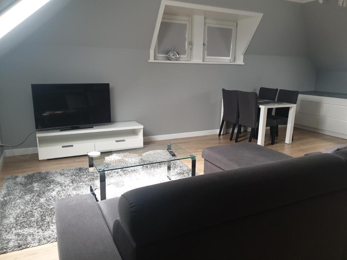 Aparthenryk1 Nysa Bagian luar foto